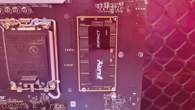CAMM2-DDR5