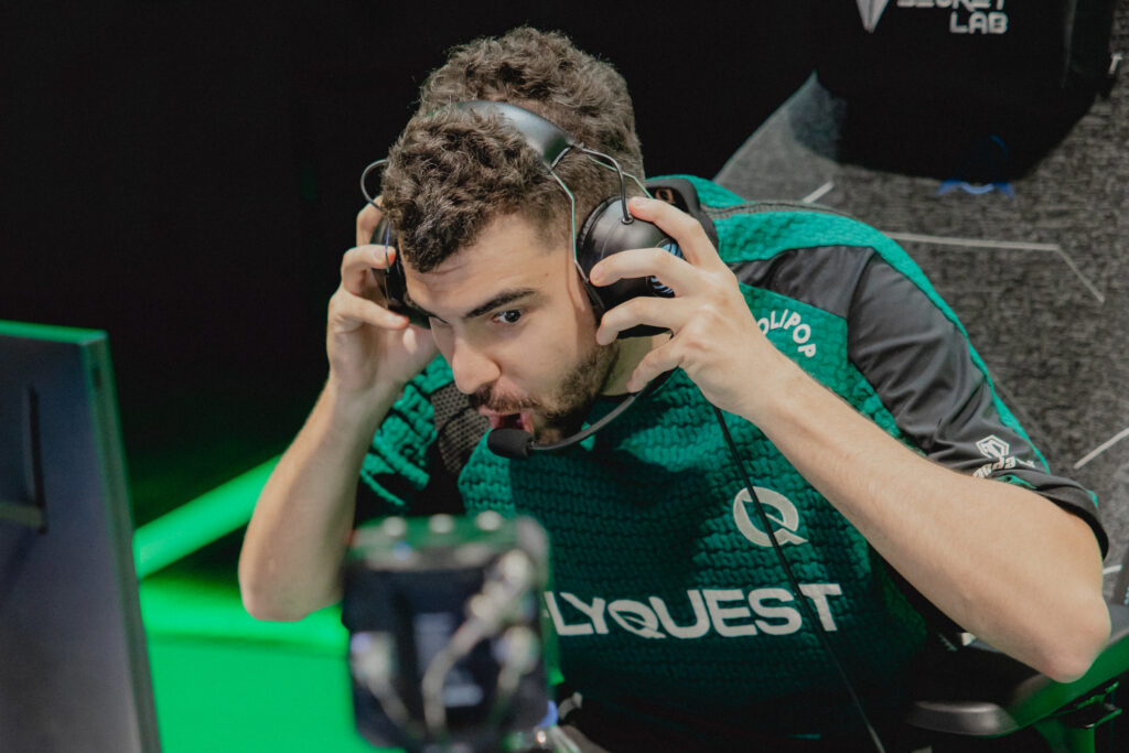 gamen.pro-Bwipo-on-stage-1024x683