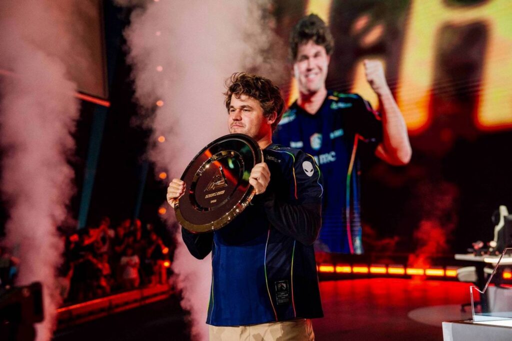 Diễn biến Esports World Cup 2026 tuần 6: Team Flash giành vị trí thứ bảy tại PUBG Mobile 3 EWC26 20260815 COMP GEN GF X X CHESS TL AGA 183258 09417 HQ
