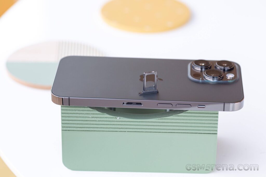 iPhone 14 lock ế ẩm dù giá lao dốc không phanh 1 gsmarena 001