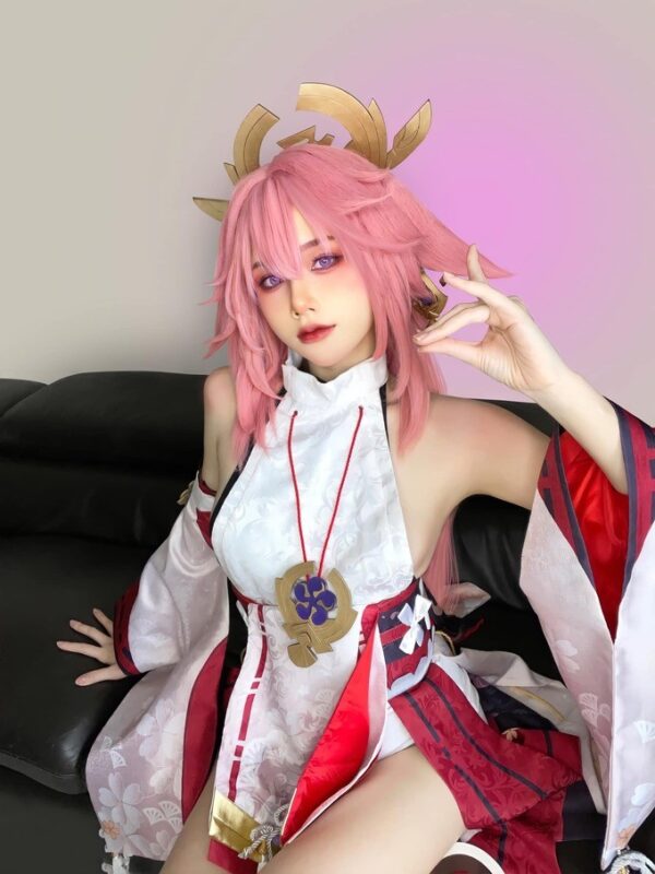 Thứ 7 máu chảy về tim với bộ ảnh cosplay Yae Miko trong Genshin Impact 3 Mao Hie 1