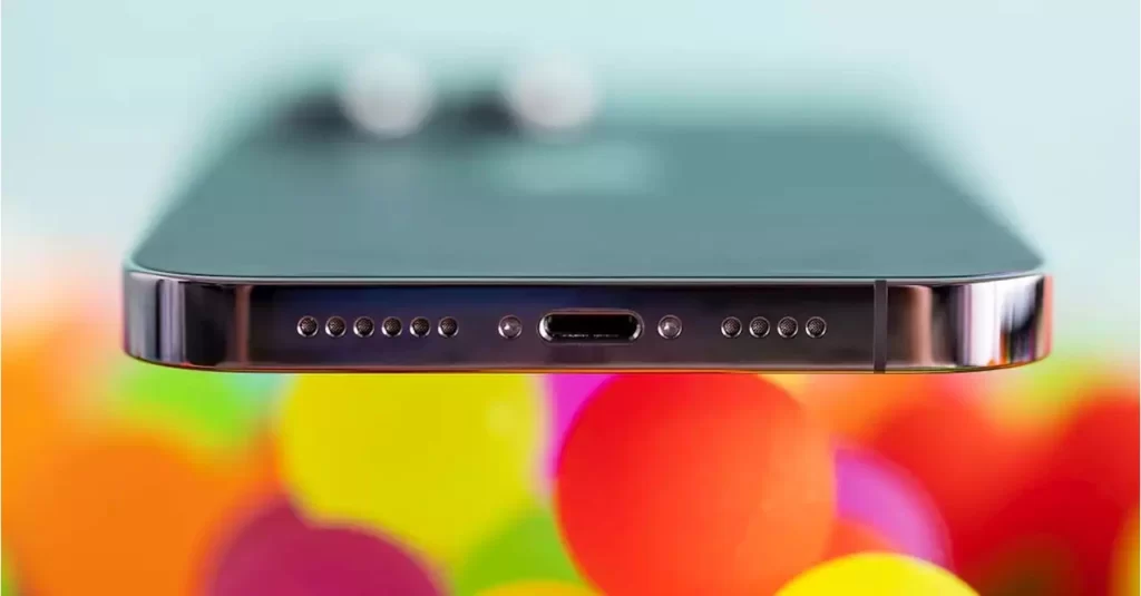 Thay đổi bất đắc dĩ đầu tiên của iPhone 15 2 iphone 15