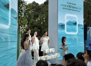 V30 Series 5G thumb