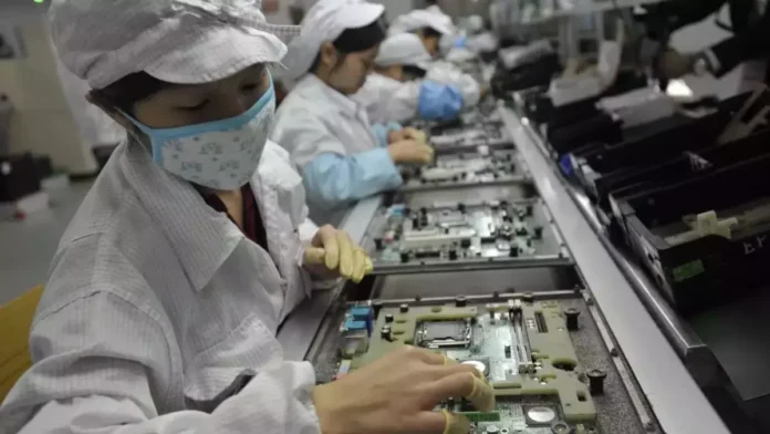 iphone factory 01072024