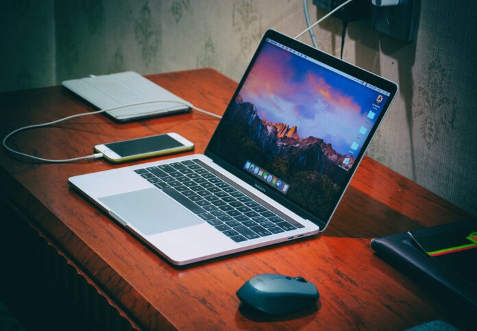 Apple giam gia tri thu lai san pham1