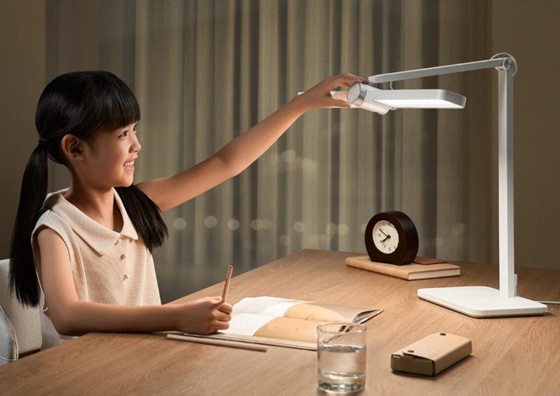 Mijia Desktop Study Lamp Pro (1)