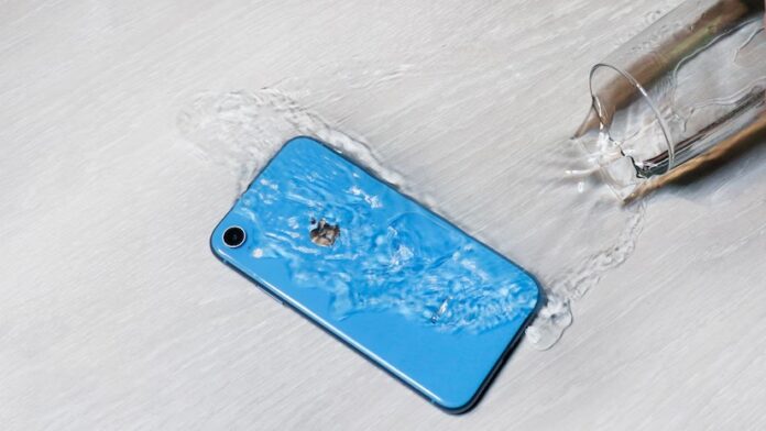 phone water 29082024