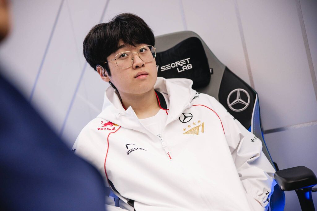 t1 zeus chuyen nhuong drama 3