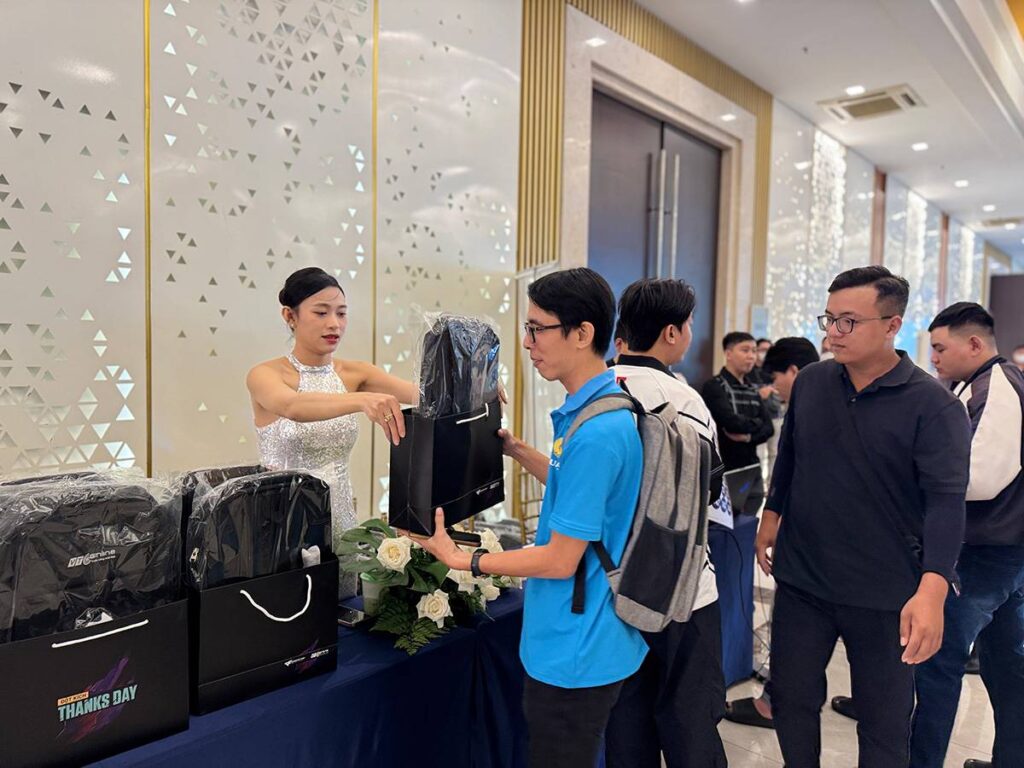 Dấu ấn tại Lễ Tri Ân Khách Hàng Đột Kích Thanks Day 2024 TP.HCM 1 cf hcm 24122024 1