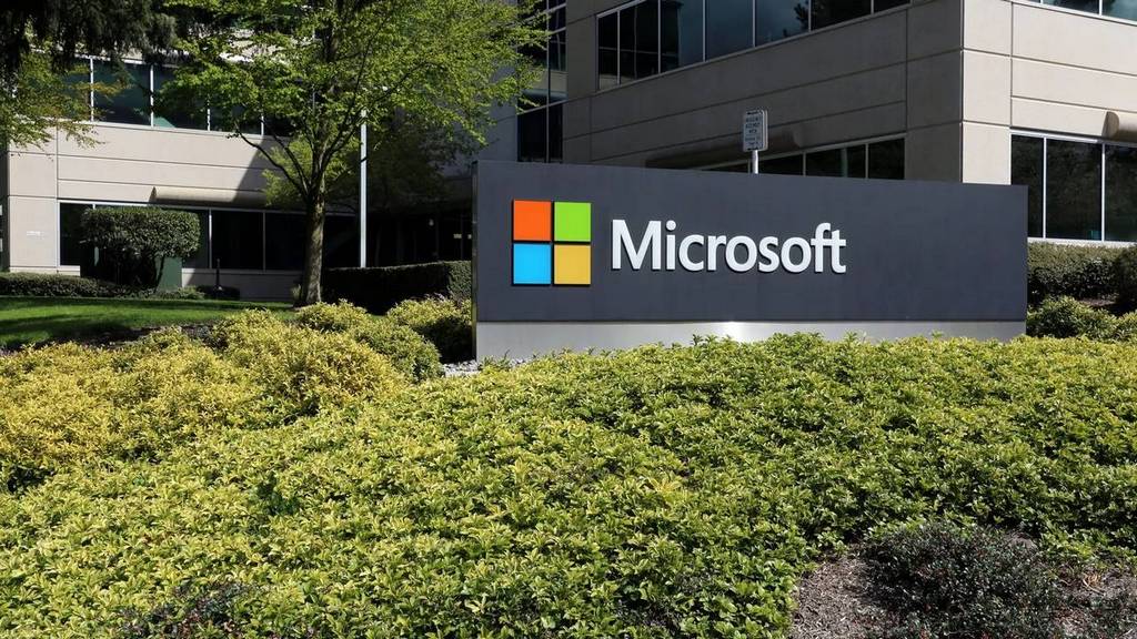 microsoft shutterstock 622022240 gID 7