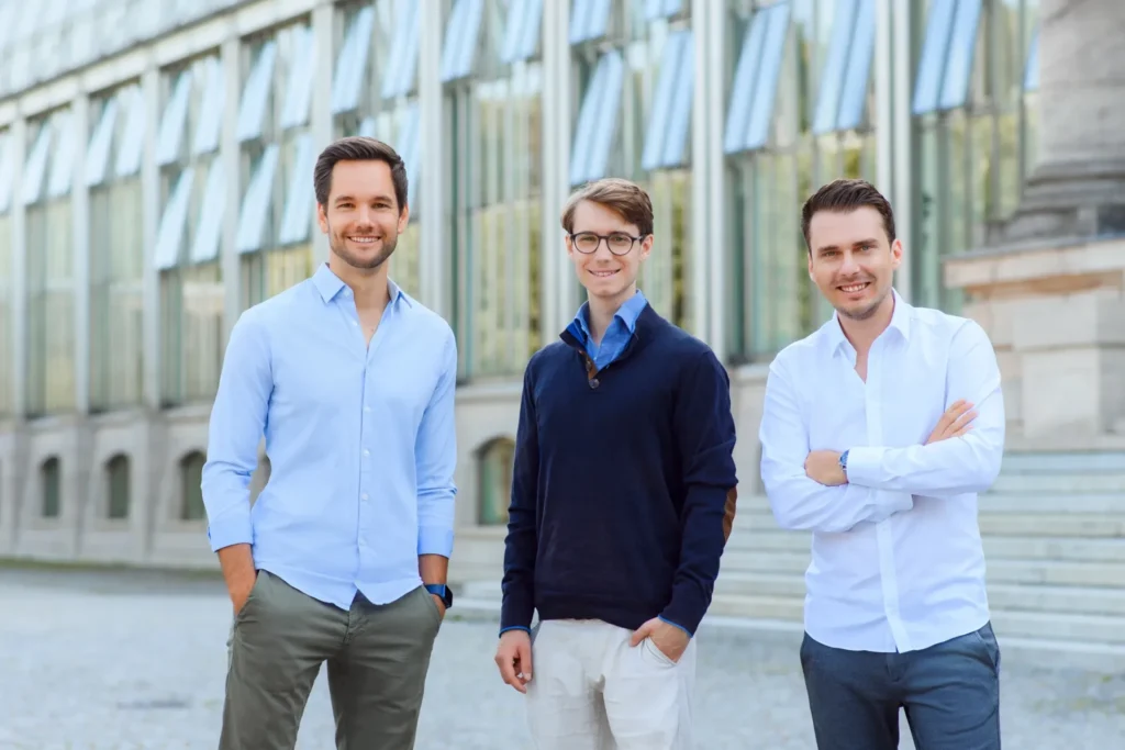 Avelios Founders Portrait Formal gamne.vn
