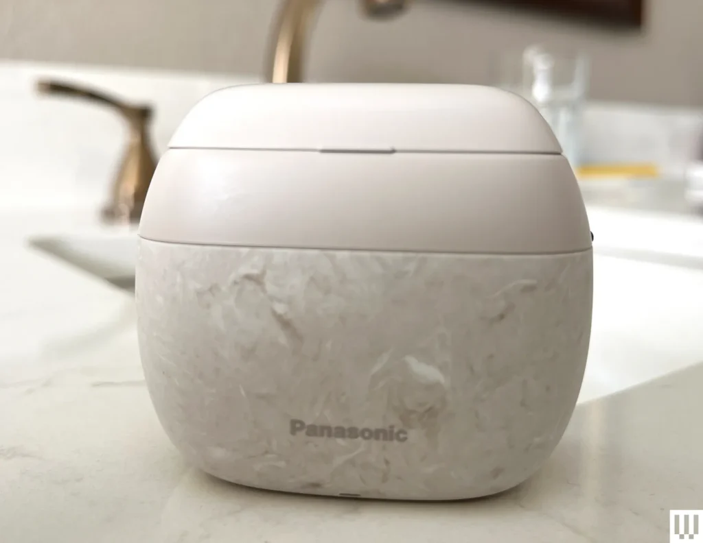 Panasonic Arc 5 Palm Shaver front Reviewer Photo gamen.pro