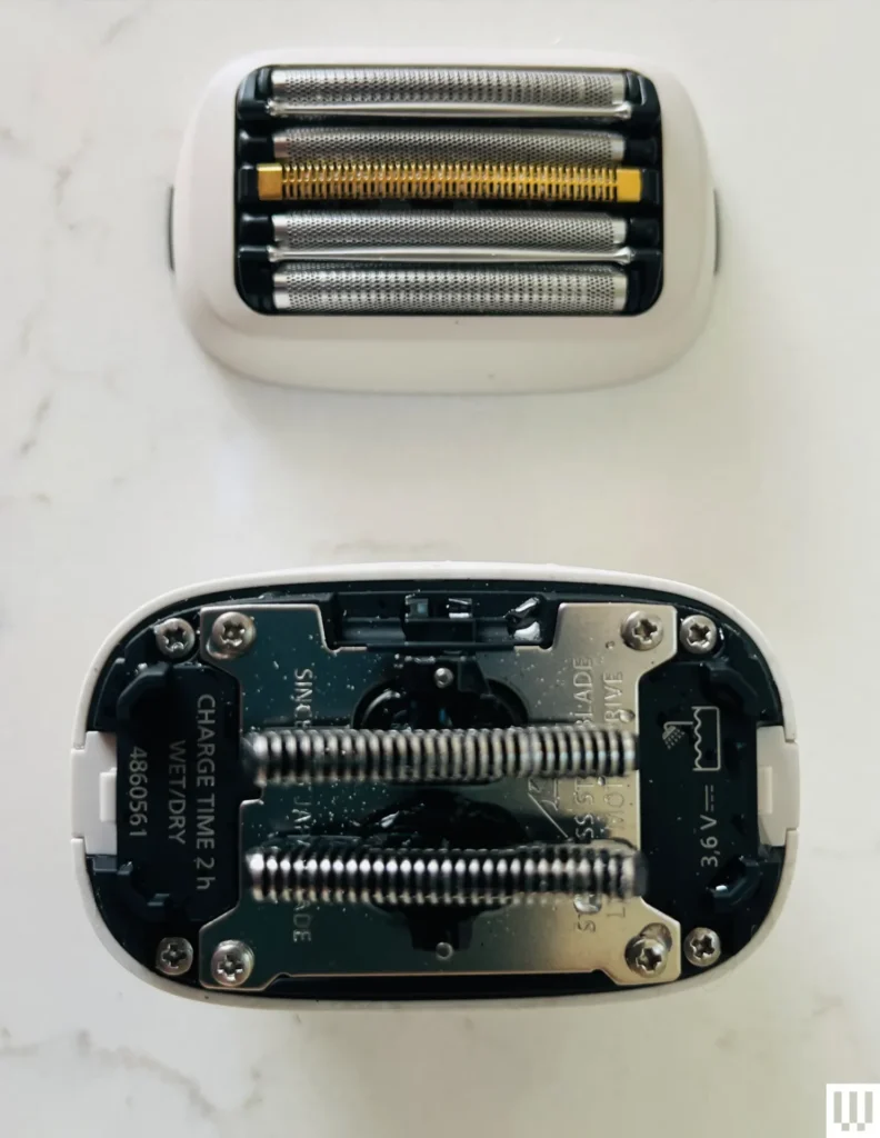 Panasonic Arc 5 Palm Shaver internal closeup Reviewer gamen.pro