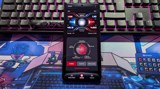 Top 9 smartphone chơi game đỉnh nhất năm 2025 1 asus rog phone 9 pro review specs 550x309 gamen.pro