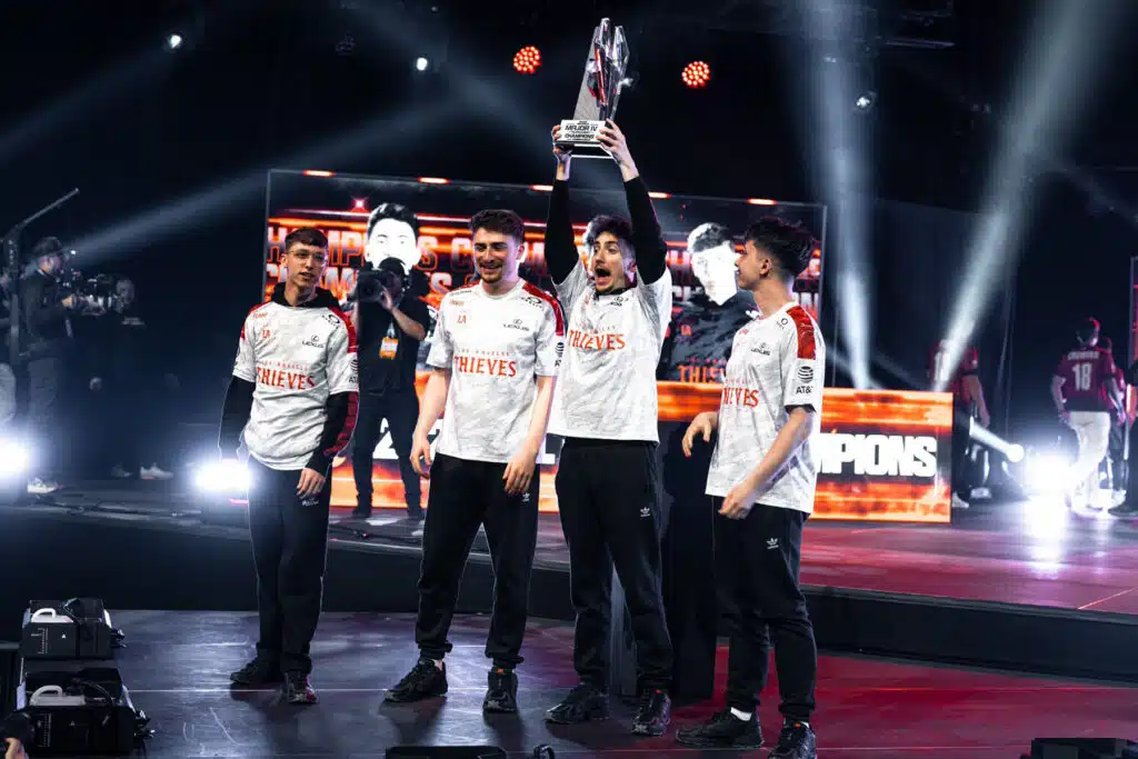 Dự đoán và nhận định trước thềm Call of Duty League Championship 2025 2 gamen.pro la thieves cdl major large.jpg