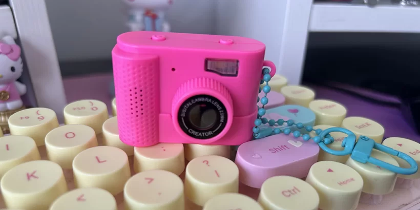 gamen.pro photo creator mini cam digital camera on my keyboard jpg 820