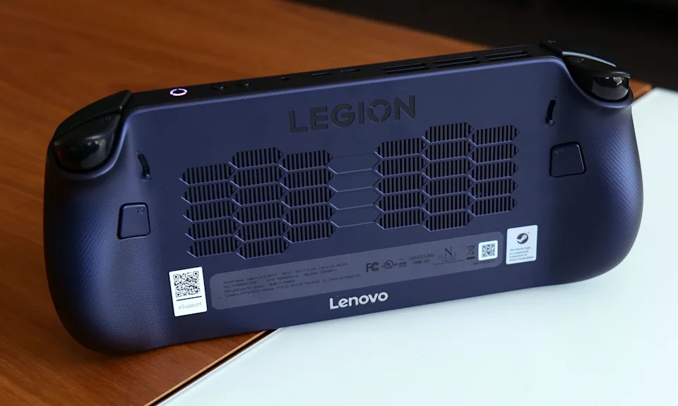 Review Legion Go S phiên bản tiết kiệm, liệu có đáng đồng tiền bát gạo? 2 gamen.pro 31072025 Legion Go S 2