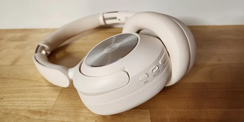 gamen.pro oneodio focus a6 headphones white focus a6 headphones with buttons on ear covering displayed 1 jpg 820