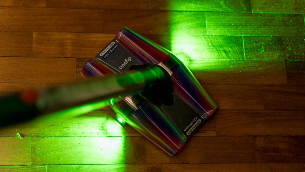 Review Dyson PencilVac Fluffycones: 'Chiếc đũa thần' cho nhà nhỏ, gọn và thông minh 2 gamen.pro Dyson Pencilvac 02