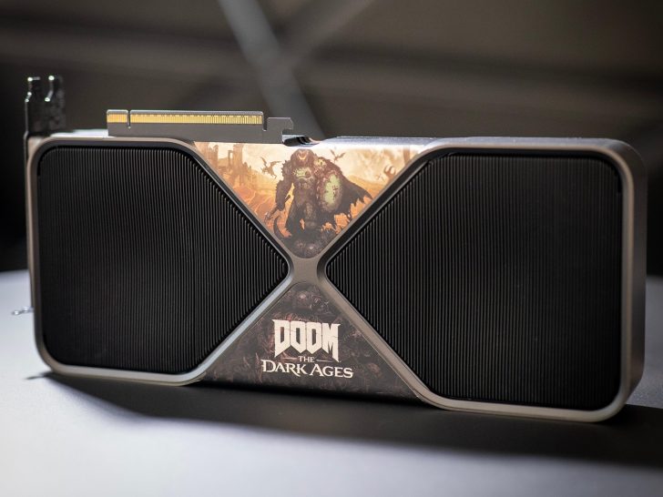 gamen.pro doom custom wrapped RTX 5090 728x546 1