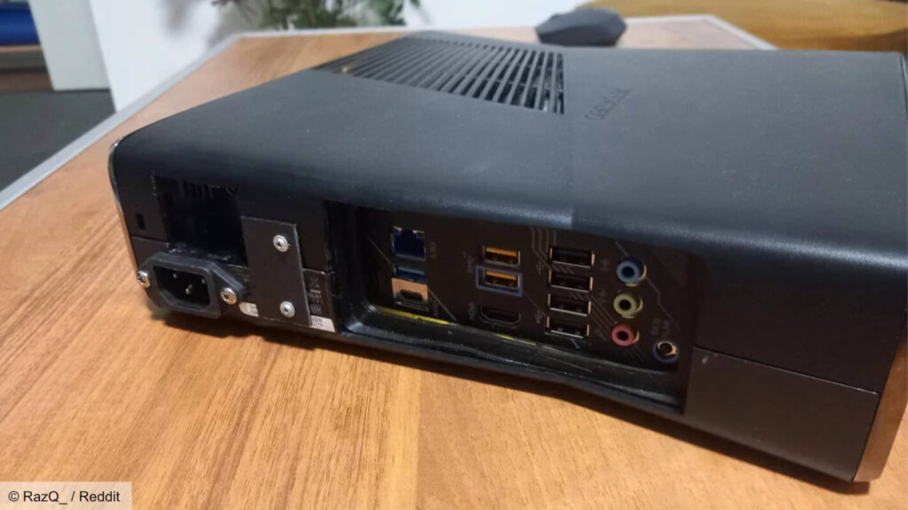 Xbox 360 hồi sinh thành dàn PC gaming với Ryzen 7 7800X3D và RTX 4060 3 gamen.pro xbox 360 slim gaming pc build reddit back panel