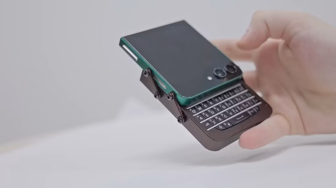 gamen.pro-i-built-my-own-phone-because-innovation-is-sad-rn-32-7-screenshot