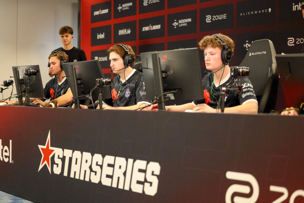 Thunderpick World Championship 2025: Giải nhỏ tiền to, soi kèo ở đâu? 2 gamen.pro CS2 StarSeriesFall2025 gentle OG 01 1024x683 1