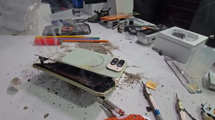 gamen.pro Pixel 10 Pro Fold battery catches fire 2 728x407 1