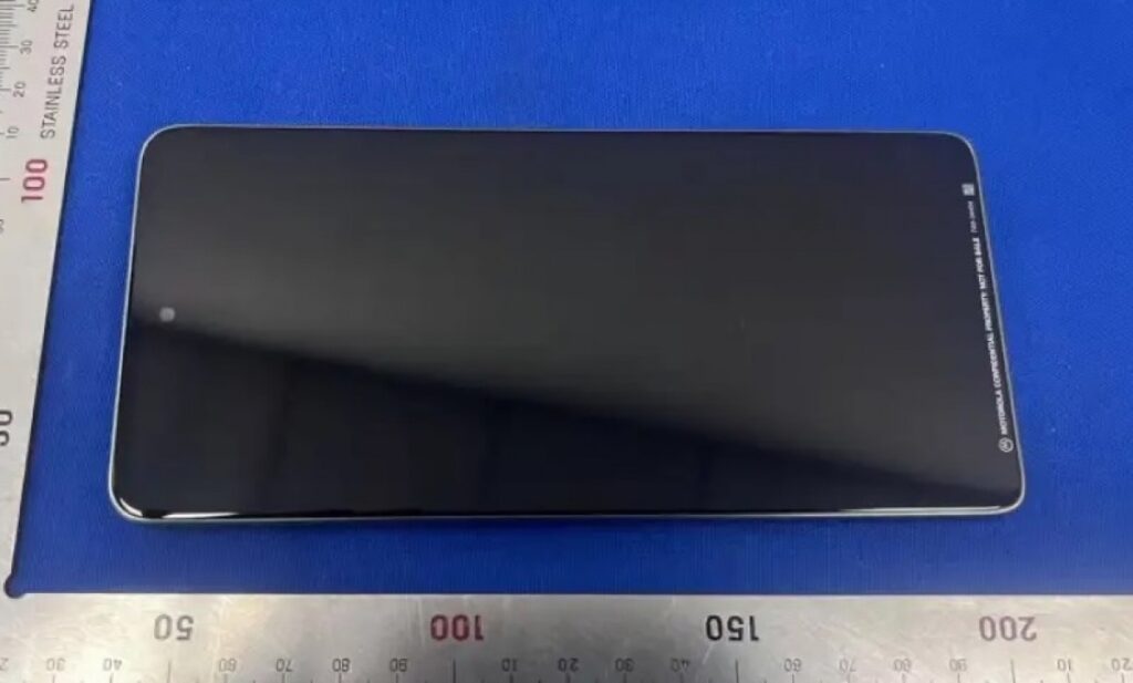 Moto G Stylus (2026) lộ diện qua hình ảnh thực tế 1 gamen.pro moto g stylus 2026 leaked live images 1