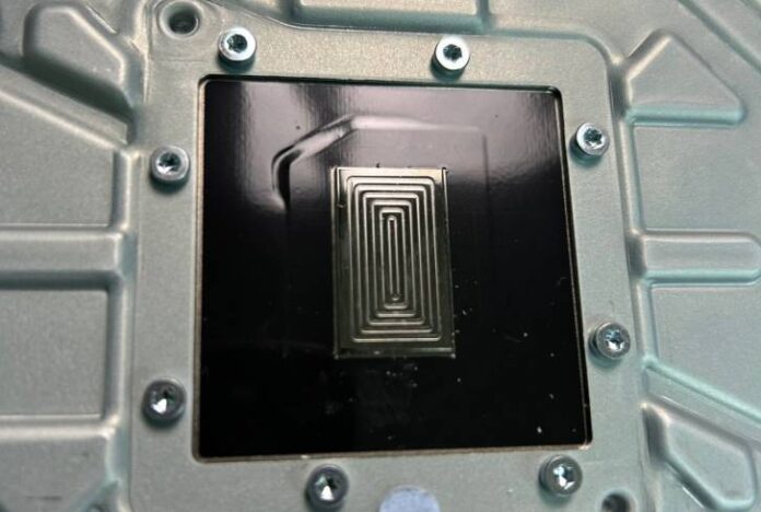 gamen.pro Sony PS5 PS5 Slim Liquid Metal TIM Leak Spillage F 728x489 1