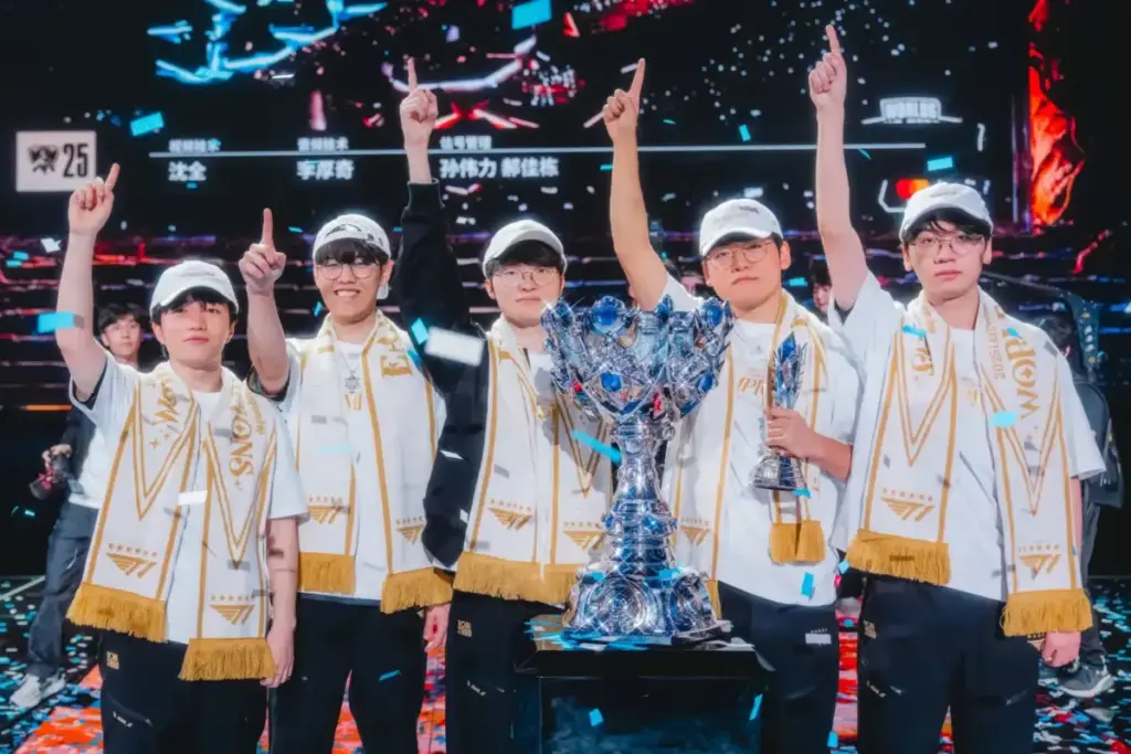 Top 10 giải eSports thu hút nhất 2025: LMHT và MLBB thống trị 9 gamen.pro T1 LoL World Championship 2025