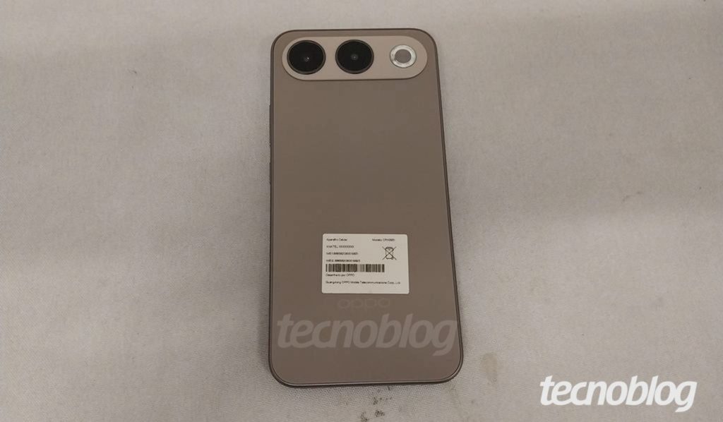 Oppo A7 Pro lộ diện thông số pin và thiết kế 2 gamen.pro Oppo A7 Pro