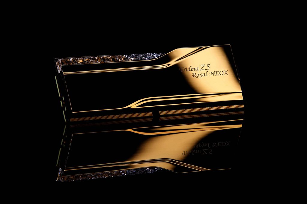 04 gskill trident z5 royal neox gold