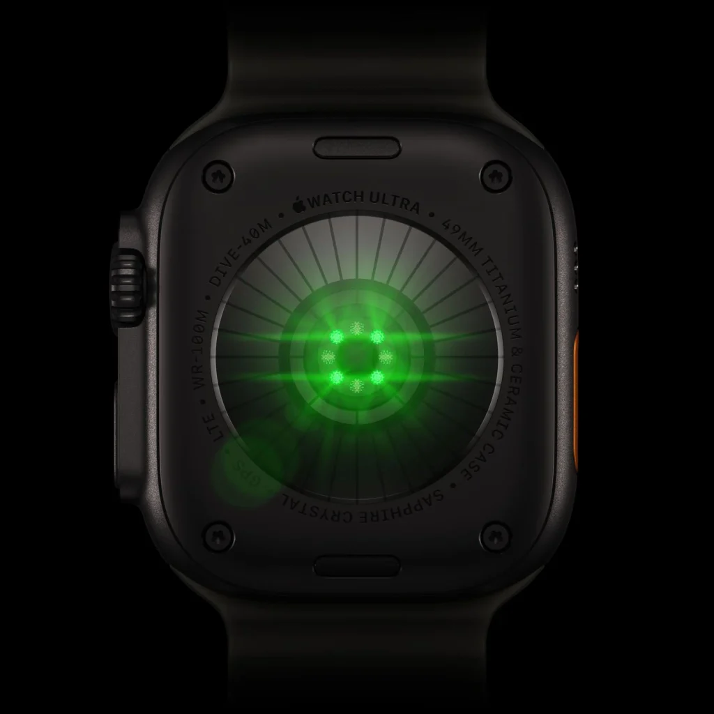 Apple Watch Ultra 4 chính thức ra mắt 3 gamen.pro Apple Watch Ultra 4 heart rate sensing 260909